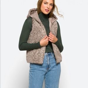 Nevaeh Reversible Vest- Taupe